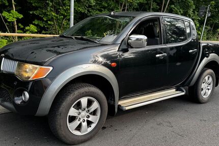 Mitsubishi L200 240.000 km 7.000 &euro; Nürnberg 90475
