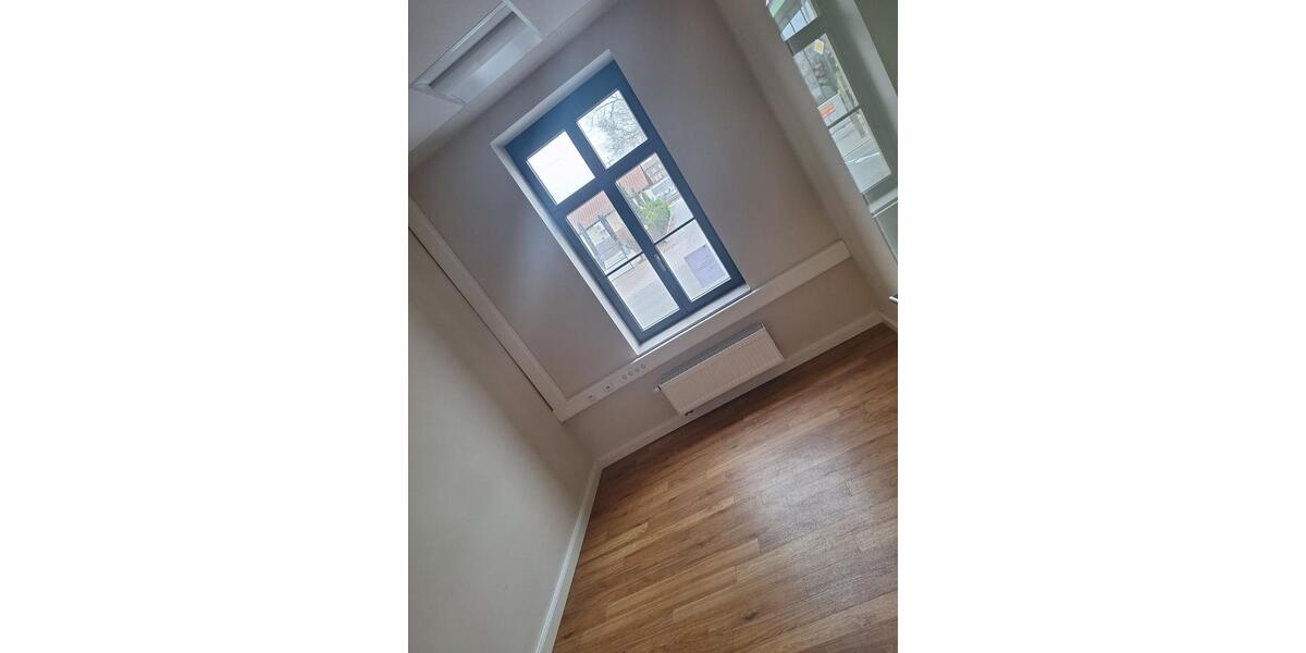 Gewerbeeinheit 132 QM Büro Praxis Kanzlei -1 Min zum Hauptbahnhof zimmer