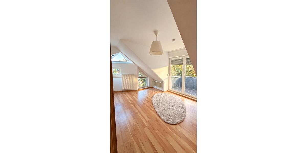 Dachgeschoßwohnung Schwanstetten - 3 Zimmer, 78 m&sup2;, 950&euro; | Angebot:27612347