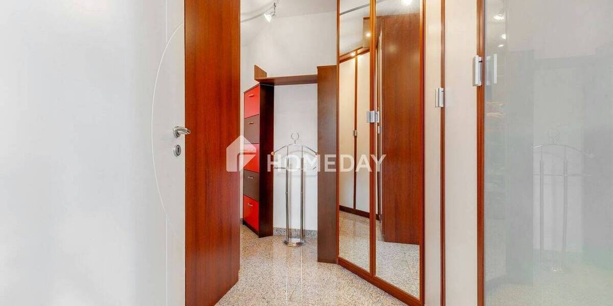 Repräsentatives Haus für Familie & Business: separater Office-Bereich, Sauna, A+ 7 zimmer