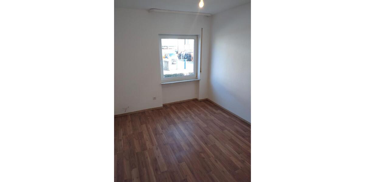 Hochparterre Hersbruck - 3 Zimmer, 78 m&sup2;, 780&euro; | Angebot:26420361