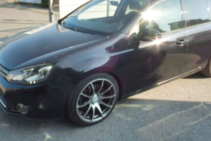 VW Golf 102.028 km 5.500 &euro; Fürth 90763