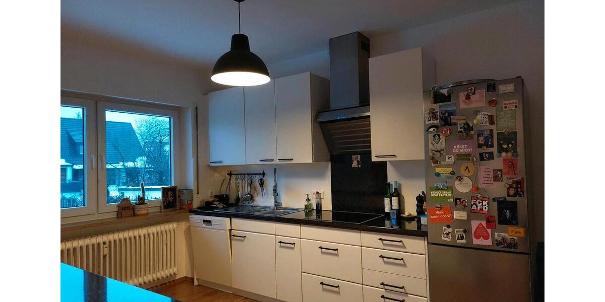 Großzügige 4-Zimmer-Wohnung mit Balkon & Garage in Roth 4 zimmer