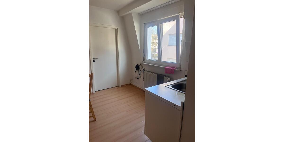Etagenwohnung Nürnberg Gebersdorf - 20 Zimmer, 110 m&sup2;, 460&euro; | Angebot:25636556