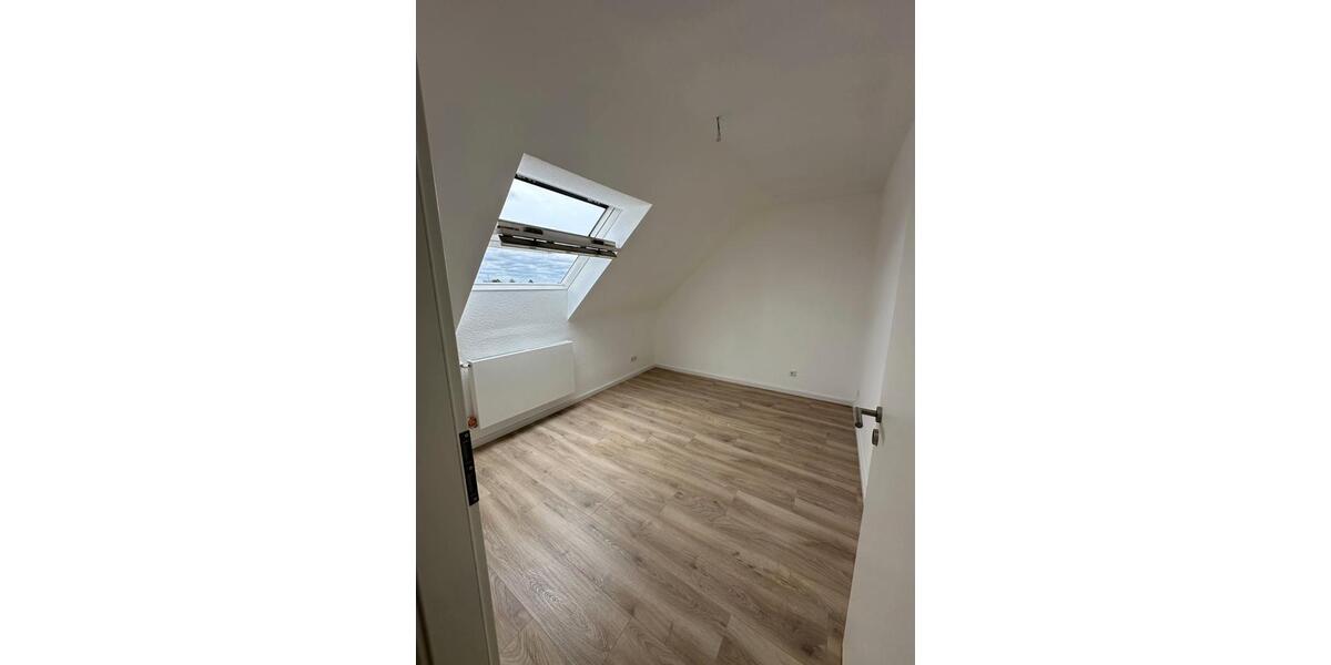 Dachgeschoßwohnung Oberasbach - 3 Zimmer, 51 m&sup2;, 199.000&euro; | Angebot:26995670