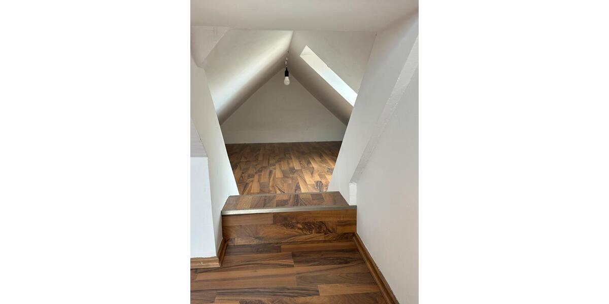 Maisonettenwohnung Heßdorf - 5 Zimmer, 125 m&sup2;, 1.600&euro; | Angebot:26680218
