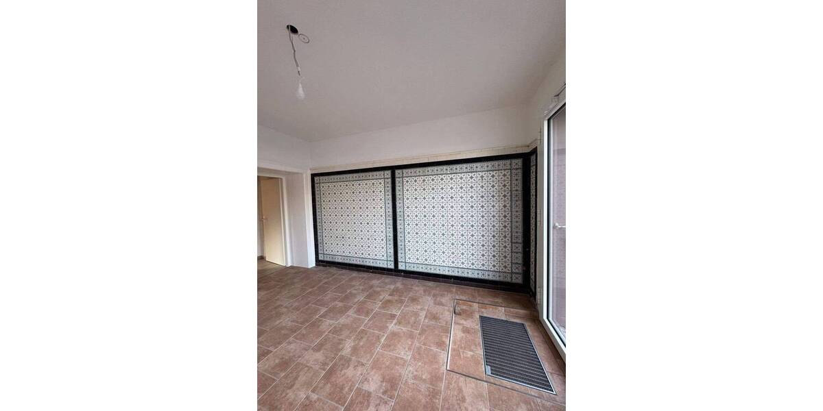 Terrassenwohnung Fürth Nordstadt - 5 Zimmer, 120 m&sup2;, 1.080&euro; | Angebot:26891611