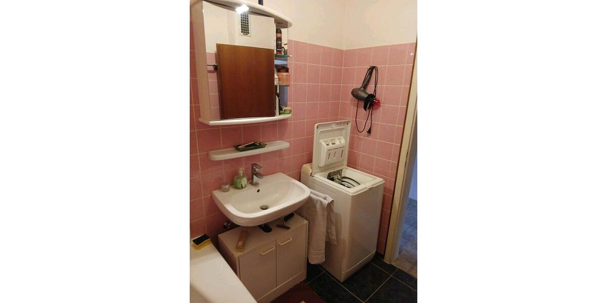 Etagenwohnung Nürnberg Falkenheim - 3 Zimmer, 77 m&sup2;, 1.000&euro; | Angebot:25784375