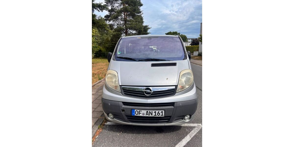 Opel Vivaro 250.000 km 7.000 &euro; Erlangen 91052