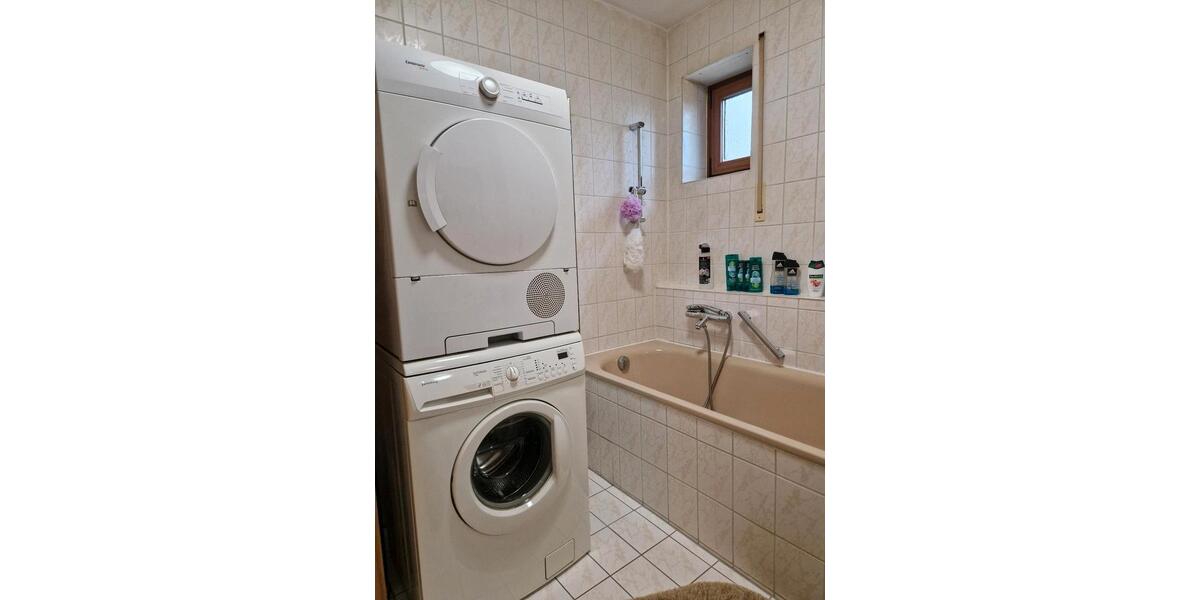 Gemütliche 3-Zimmer-Whg. inkl. Küche,Ausenstellplatz,Tiefgarage 3 zimmer