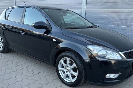 Kia ceed / Ceed 194.694 km 2.999 € Fürth 90763