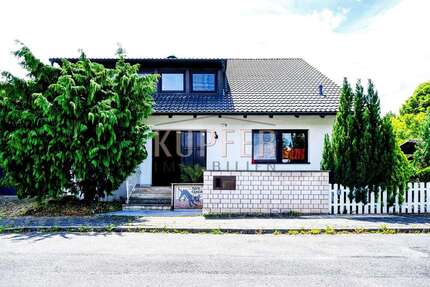 Haus zum Kaufen in Nürnberg 920.000 € 317.56 m² 5 zimmer