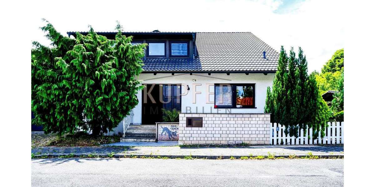 Haus zum Kaufen in Nürnberg 920.000 € 317.56 m² 5 zimmer