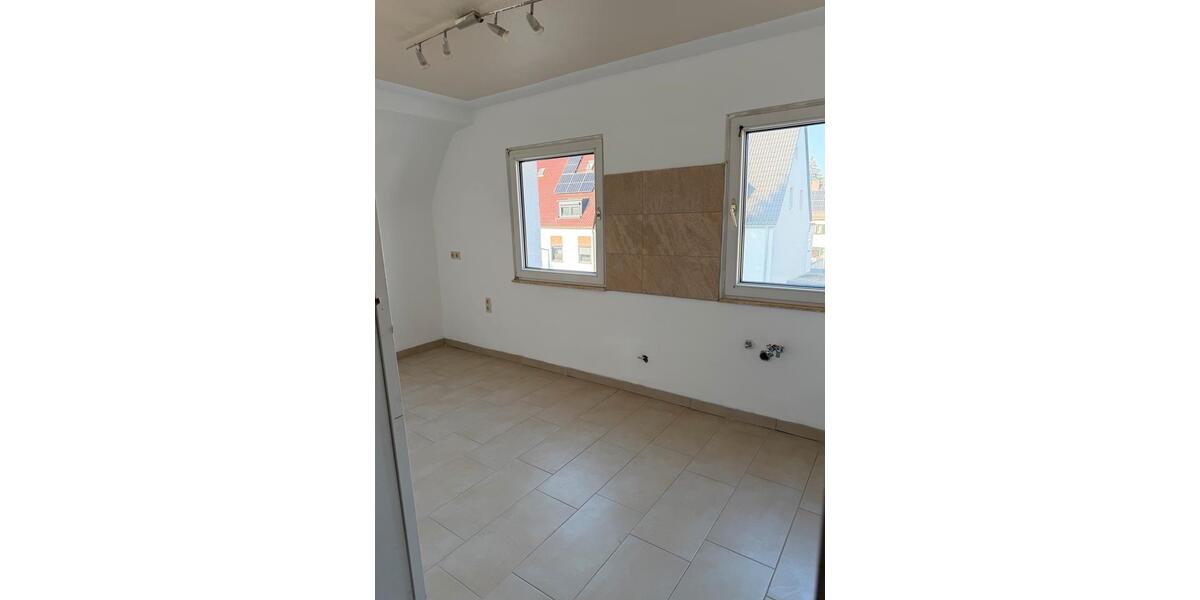 Etagenwohnung Nürnberg Gaismannshof - 3 Zimmer, 75 m&sup2;, 1.300&euro; | Angebot:25750464