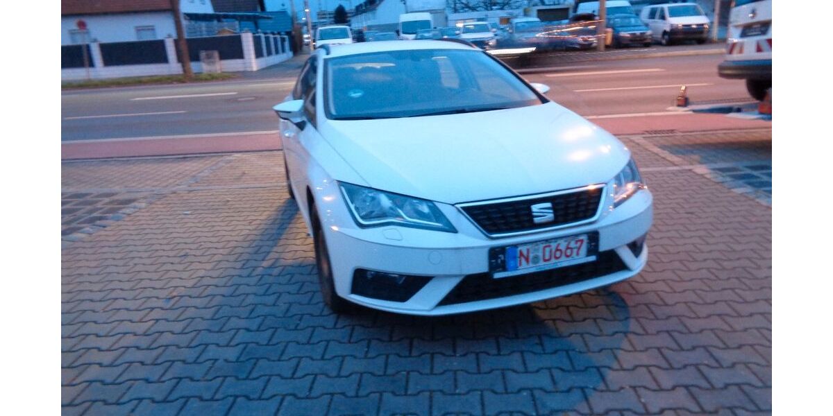 Seat Leon 36.000 km 12.990 &euro; Nürnberg 90431
