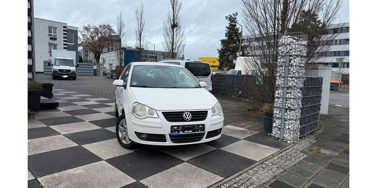 VW Polo 162.000 km 2.989 &euro; Nürnberg 90431