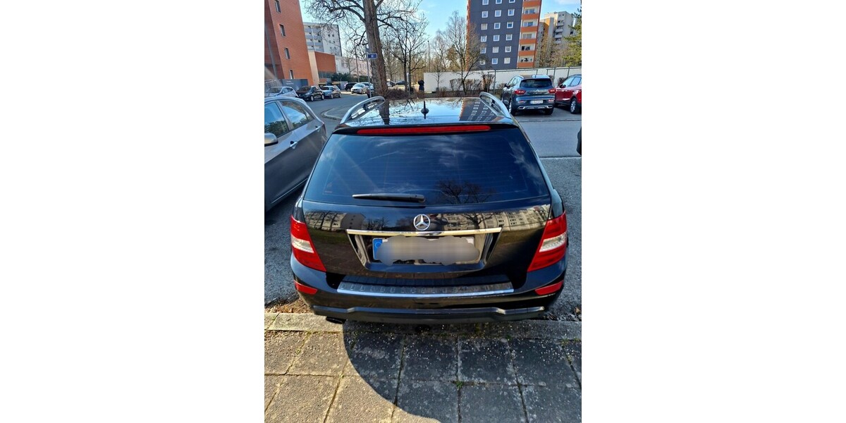 Mercedes-Benz C 250 284.000 km 5.600 &euro; Nürnberg 90403