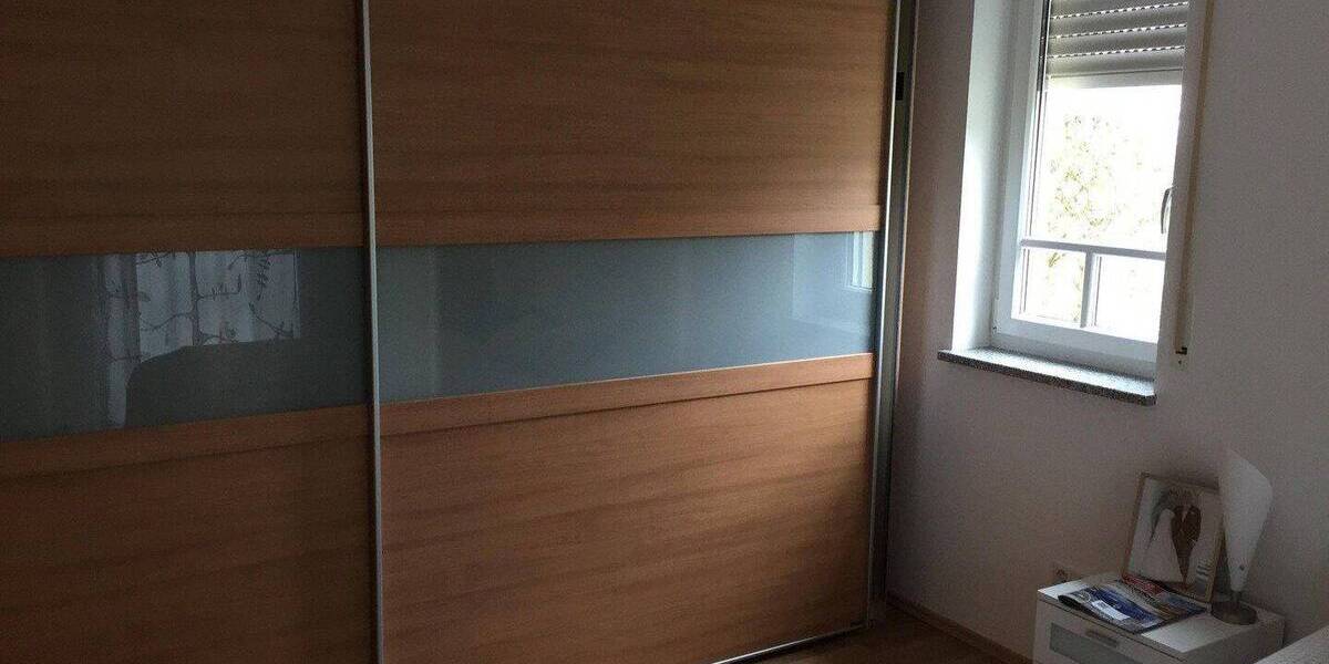 Etagenwohnung Nürnberg Worzeldorf - 4 Zimmer, 108 m&sup2;, 1.350&euro; | Angebot:26898817