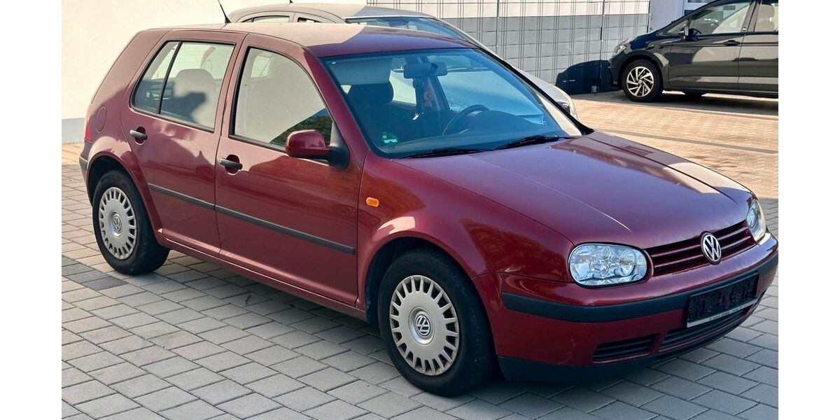 VW Golf 175.000 km 2.599 &euro; Nürnberg 90431