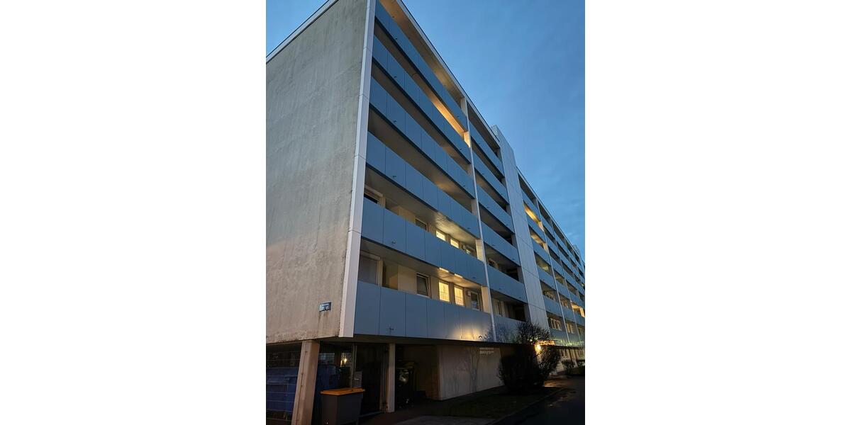 Wohnung 4 Zimmer renoviert, sehr gepflegt 4 zimmer