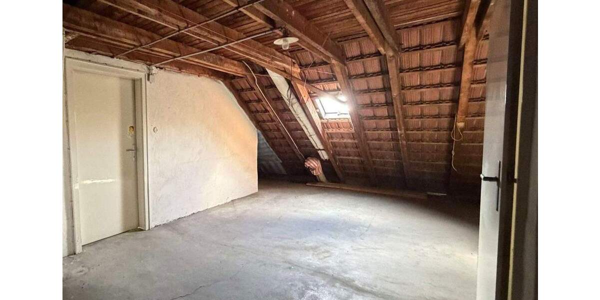 Reihenmittelhaus Nürnberg St Johannis - 6 Zimmer, 175 m&sup2;, 630.000&euro; | Angebot:25863184