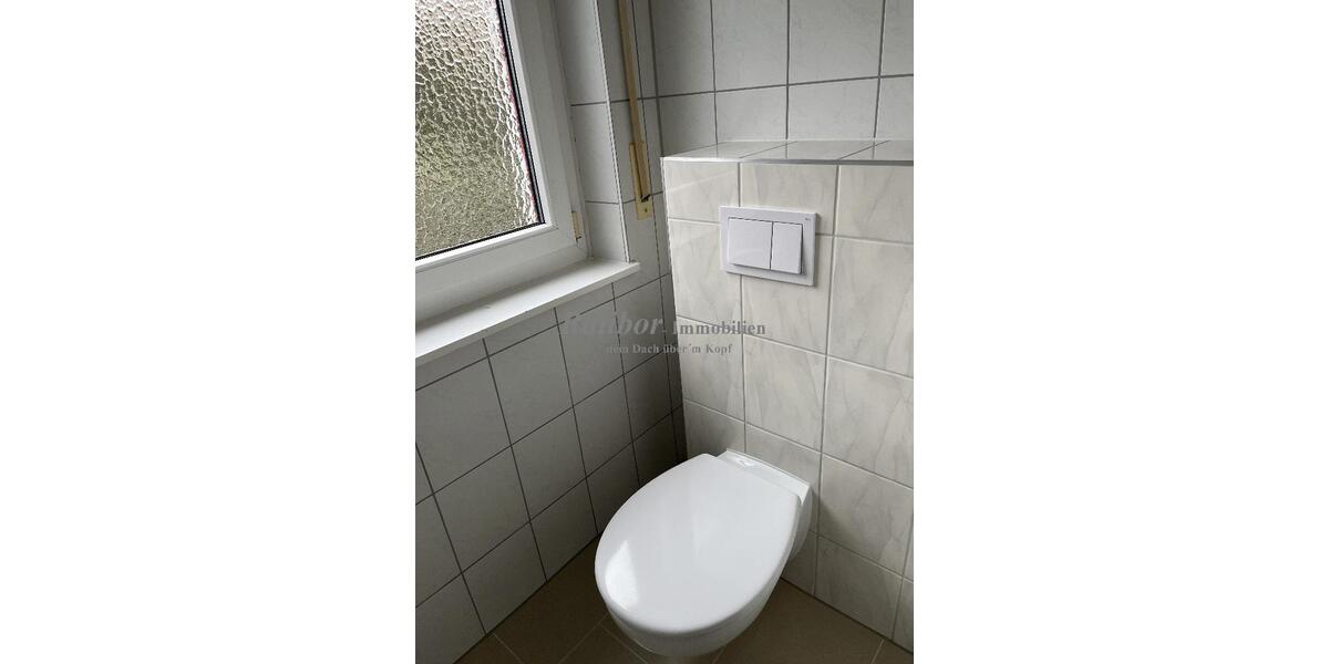 Schön geschnittene 3 Zimmer EG-Wohnung mit großer Terrasse und Garten in ruhiger Wohnlage in RH-Ost 3 zimmer