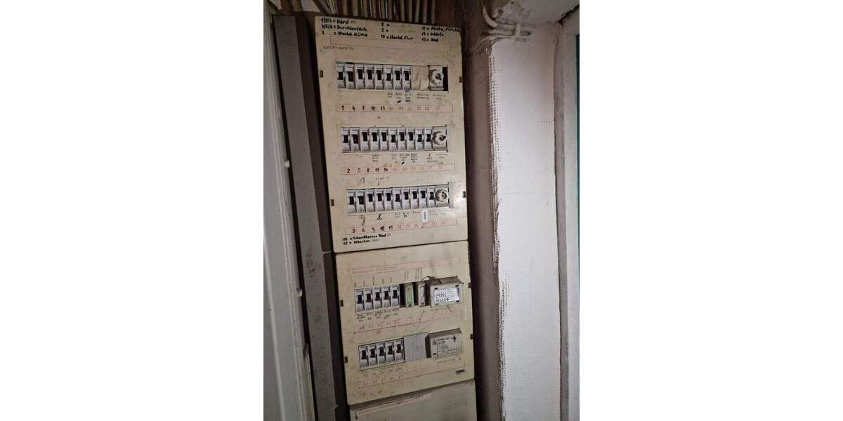 Reihenmittelhaus Fürth Unterfürberg - 6 Zimmer, 130 m&sup2;, 379.000&euro; | Angebot:25676419