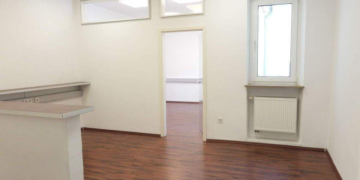 Gewerbeobjekt Nürnberg St Peter - 4 Zimmer, 100 m&sup2;, 1.200&euro; | Angebot:25566600
