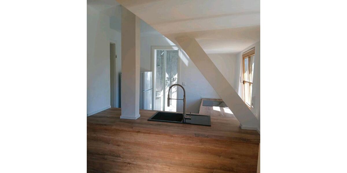 Dachgeschoßwohnung Zirndorf - 2.5 Zimmer, 55 m&sup2;, 1.000&euro; | Angebot:26484009