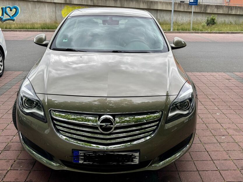 Opel Insignia 100.000 km 8.800 € Nürnberg 90489