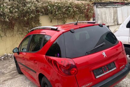 Peugeot 207 137.000 km 2.600 € Nürnberg 90443
