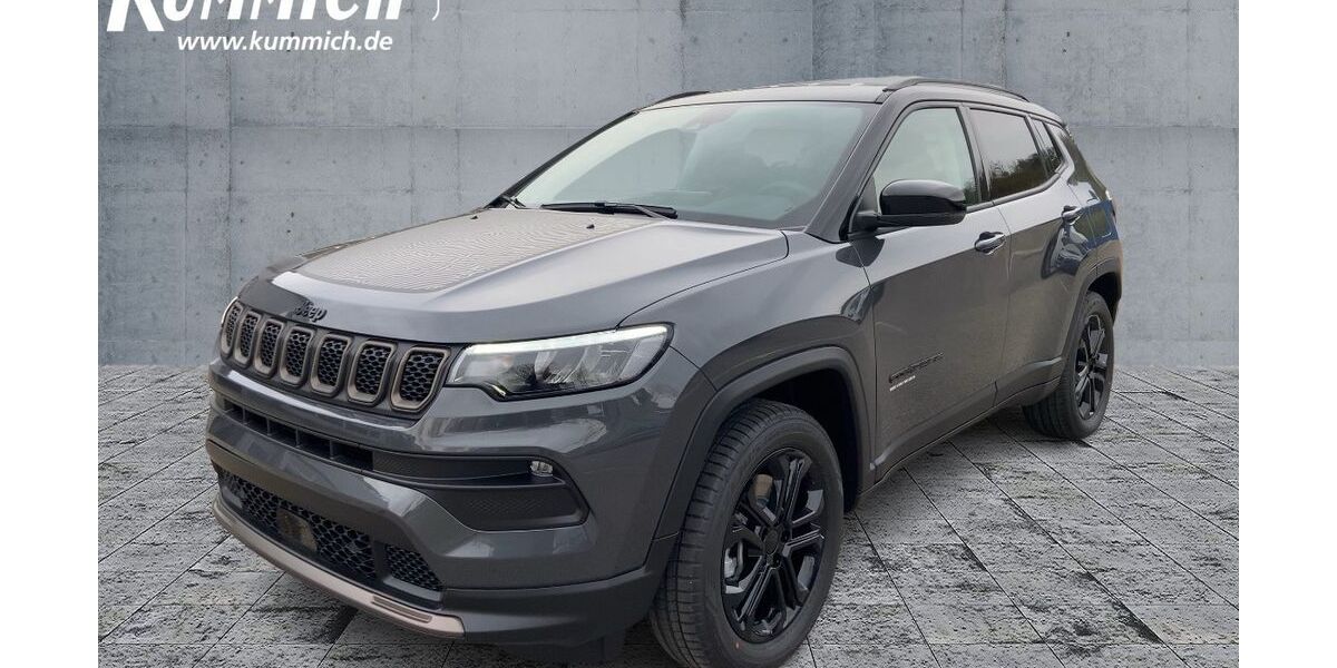 Jeep Compass 47.860 km 21.590 &euro; Fürth 90765