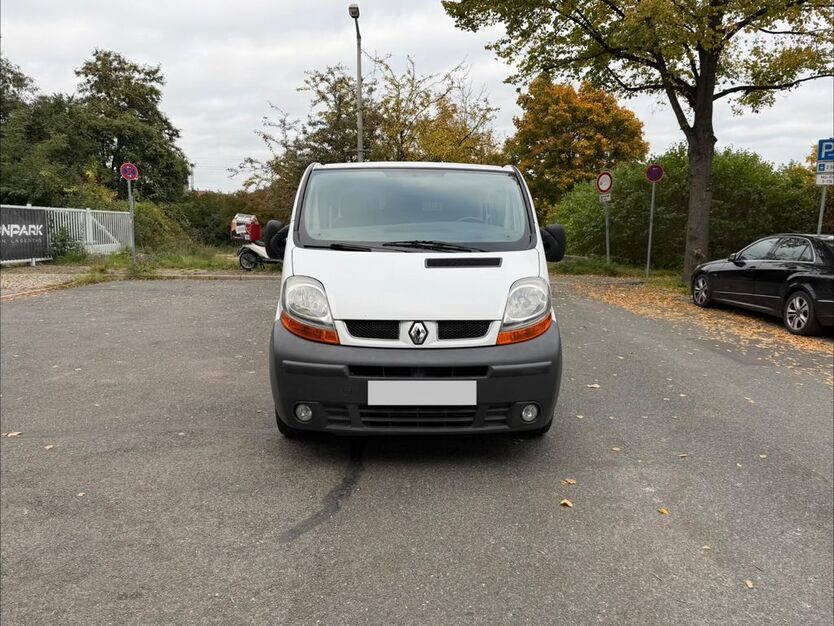 Renault Trafic 160.000 km 3.800 € Erlangen 91054