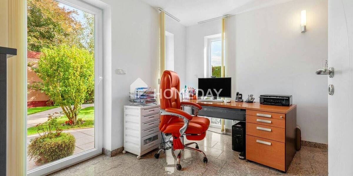 Repräsentatives Haus für Familie & Business: separater Office-Bereich, Sauna, A+ 7 zimmer