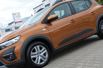 Dacia Sandero 106.000 km 12.490 &euro; Fürth 90763