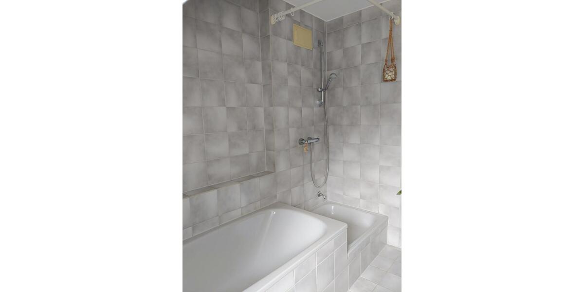 Reihenhaus Röthenbach an der Pegnitz - 6 Zimmer, 160 m&sup2;, 2.150&euro; | Angebot:27614250