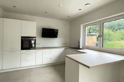 Haus zum Mieten in Forchheim-Kersbach 2.710 € 134 m² 5 zimmer