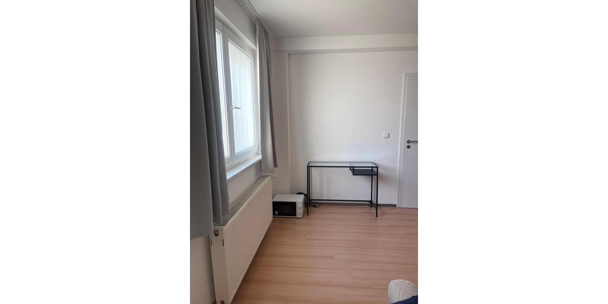 Etagenwohnung Nürnberg Gebersdorf - 20 Zimmer, 110 m&sup2;, 460&euro; | Angebot:25636556