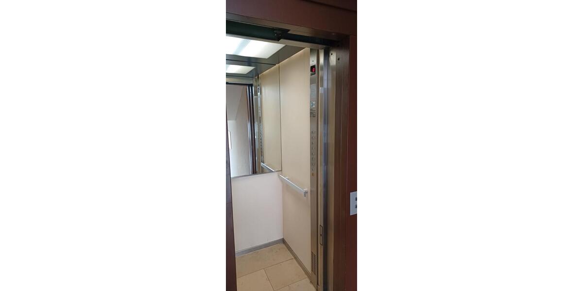 Etagenwohnung Nürnberg Gleißhammer - 2 Zimmer, 68 m&sup2;, 245.000&euro; | Angebot:25172740