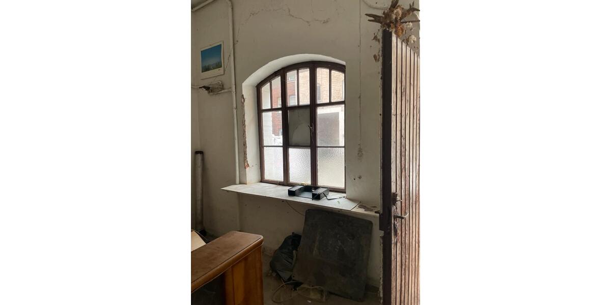 Etagenwohnung Nürnberg Sankt Leonhard - 4 Zimmer, 200 m&sup2;, 330.000&euro; | Angebot:26327494