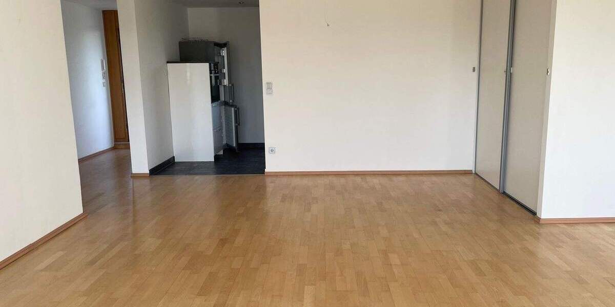 Etagenwohnung Nürnberg Langwasser - 3 Zimmer, 95 m&sup2;, 1.080&euro; | Angebot:25525215