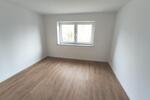 Neu saniertes Einfamilienhaus mit Garage, Garten, Wärmepumpe und Mieter–Strom