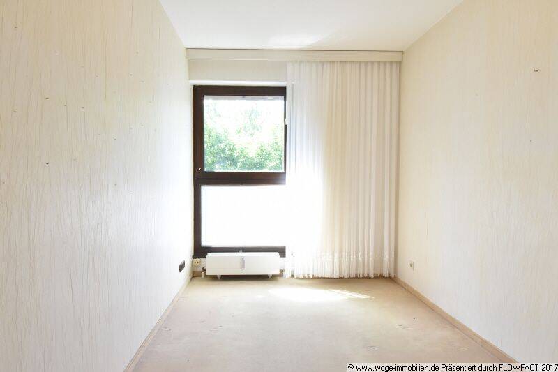 Etagenwohnung Nürnberg Langwasser - 4 Zimmer, 90 m&sup2;, 300.000&euro; | Angebot:26916872
