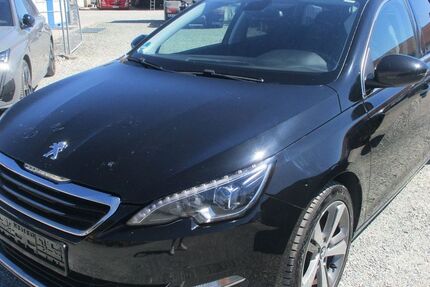 Peugeot 308 141.000 km 4.999 &euro; Nürnberg 90431