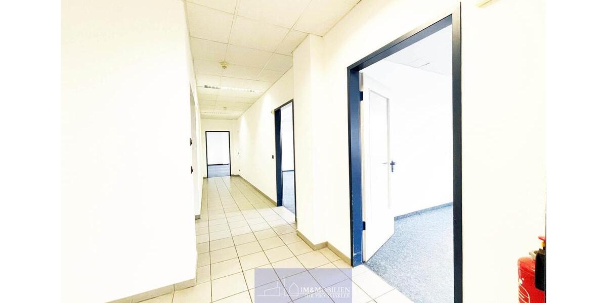 ERLANGEN WETTERKREUZ - BÜROS - TEEKÜCHE - PARKPLÄTZE - BAB 373ÖPNVAIRPORT zimmer