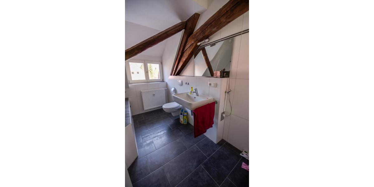 Charmante DG-Maisonette-Wohnung mit exkl. Ausstattung in Bruck 2.5 zimmer