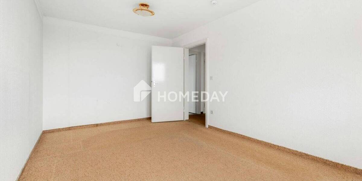 Renovierungsbedürftige 3-Zimmer-Wohnung mit zwei Loggien und optionalem Tiefgaragenstellplatz 3 zimmer