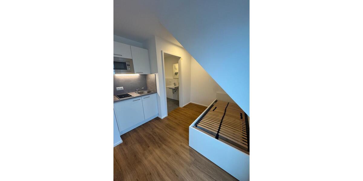 Dachgeschoßwohnung Erlangen Bruck - 1 Zimmer, 20 m&sup2;, 585&euro; | Angebot:27597902