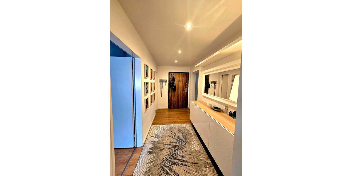 4 Zi.-Wohnung EG 2 Balkone 100m2 4 zimmer