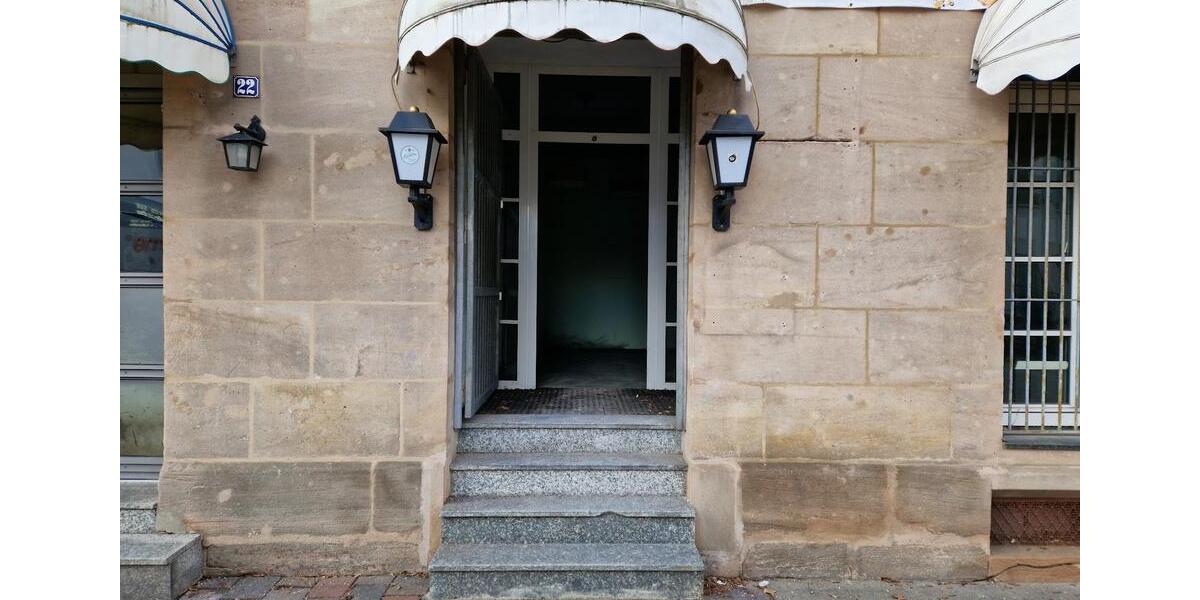 Fürth-Südstadt: Praktische, für den Imbissbetrieb geeignete Fläche zimmer